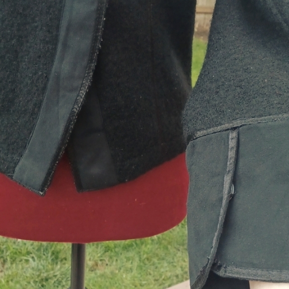 Kenji Black Asymmetrical Wool Fur Collar Jacket - Size M - Picture 4 of 9